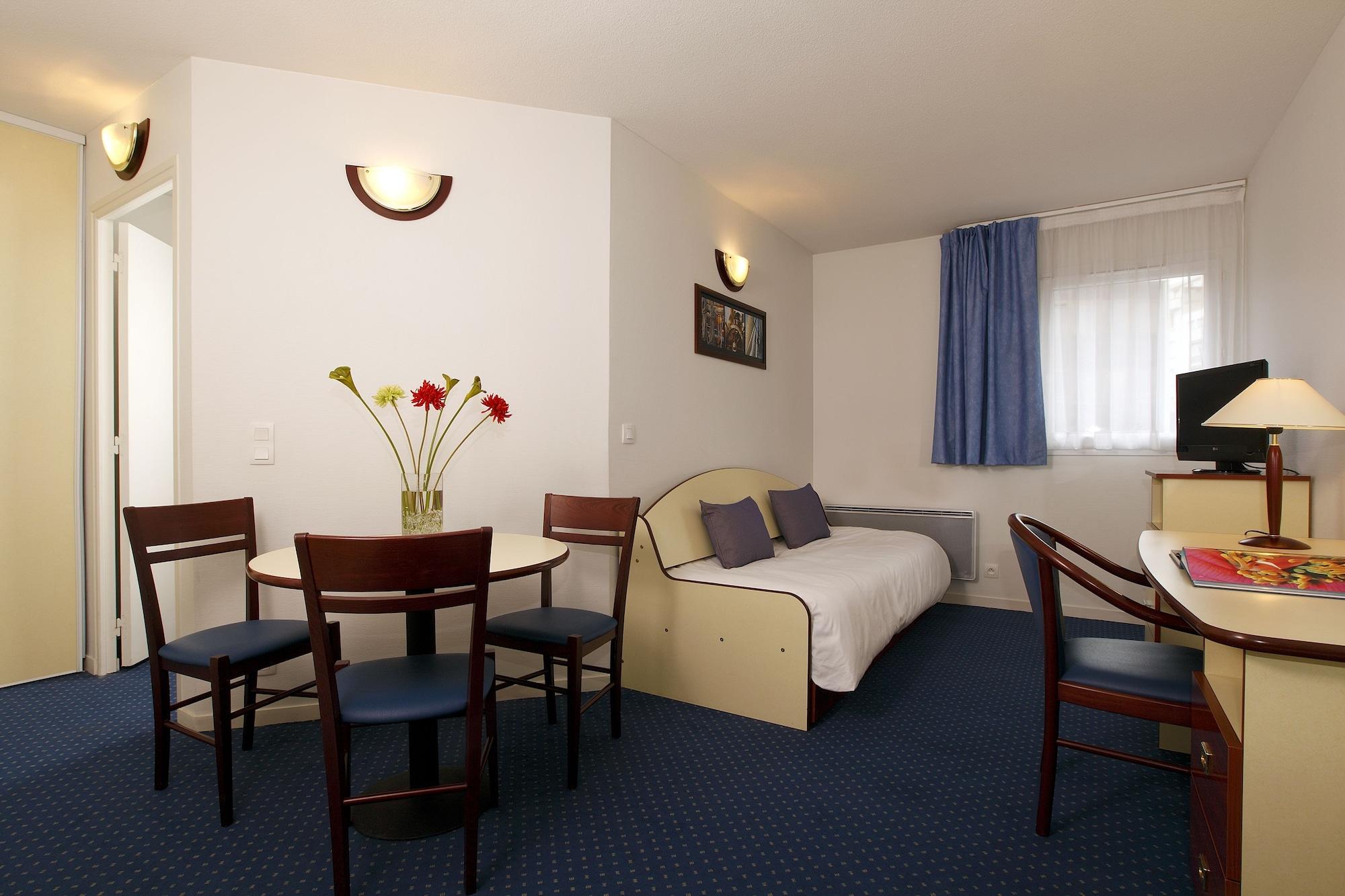 อัปปาร์ต ซิตี้ แคลร์มง แฟร็อง ซองทร์ Aparthotel แคลร์มงต์-แฟร์รองด์ ภายนอก รูปภาพ
