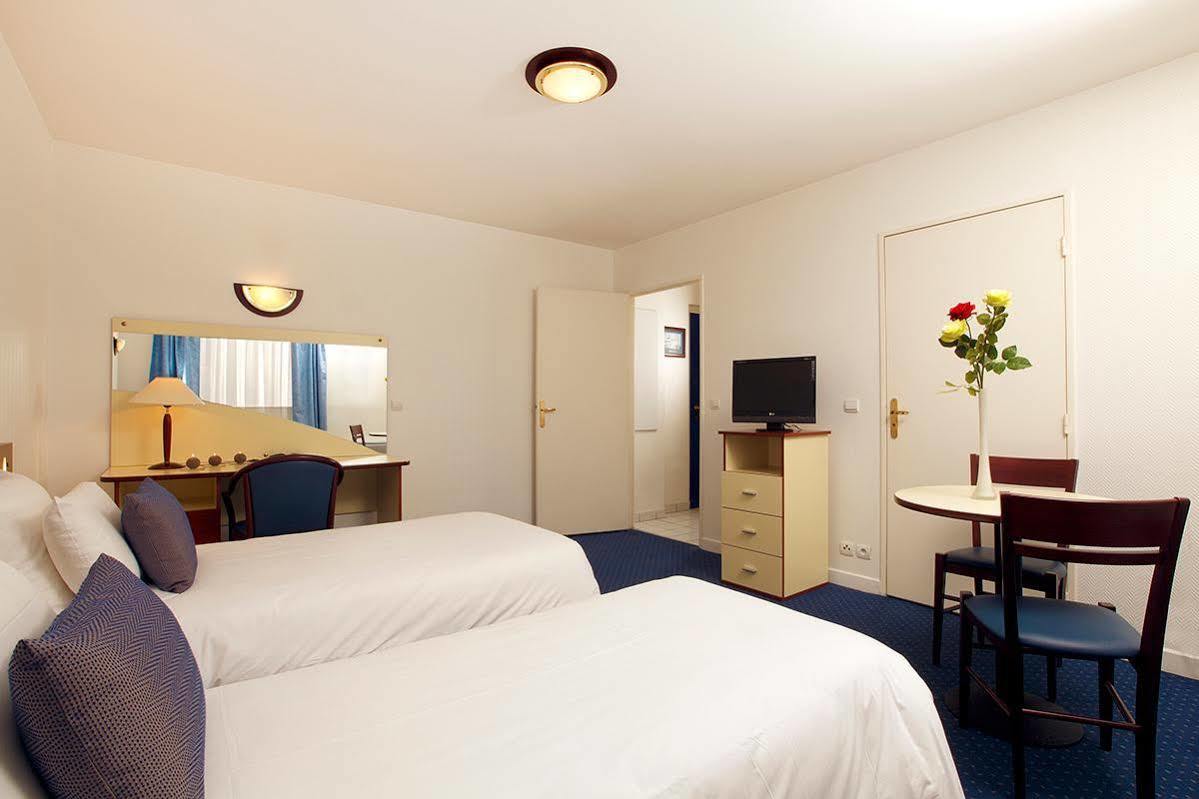 อัปปาร์ต ซิตี้ แคลร์มง แฟร็อง ซองทร์ Aparthotel แคลร์มงต์-แฟร์รองด์ ภายนอก รูปภาพ